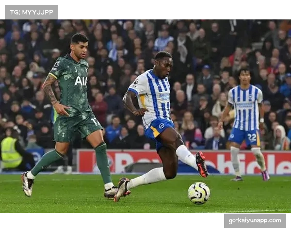 热刺对阵布莱顿展现战术变化 弗兰克延续长传球风格 热刺对阵布莱顿展现战术变化 弗兰克延续长传球风格